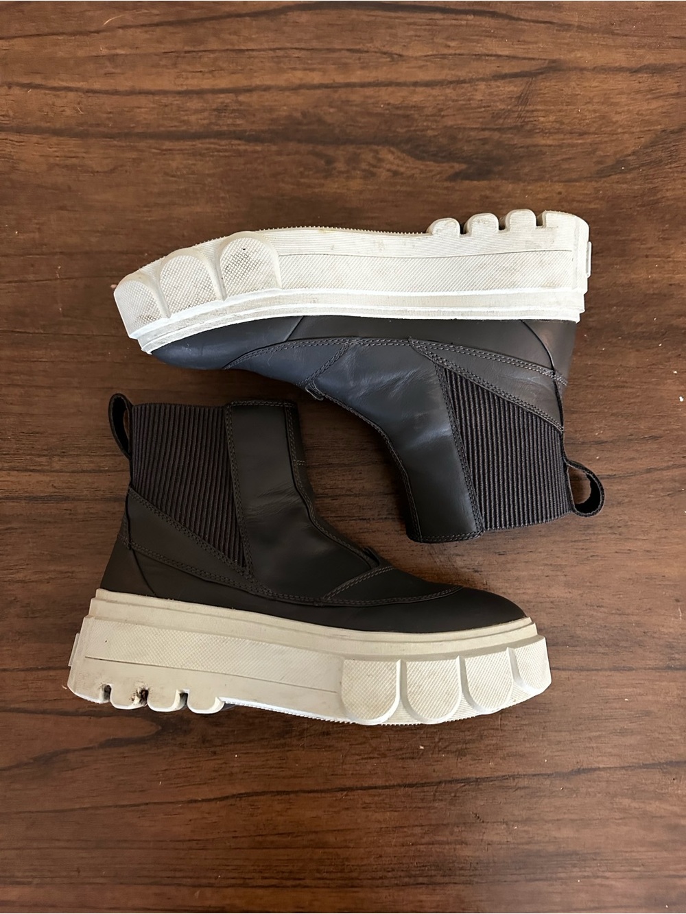 Sorel Caribou X Chelsea Women’s 7.5 Charcoal Jet Pixel Waterproof Boots